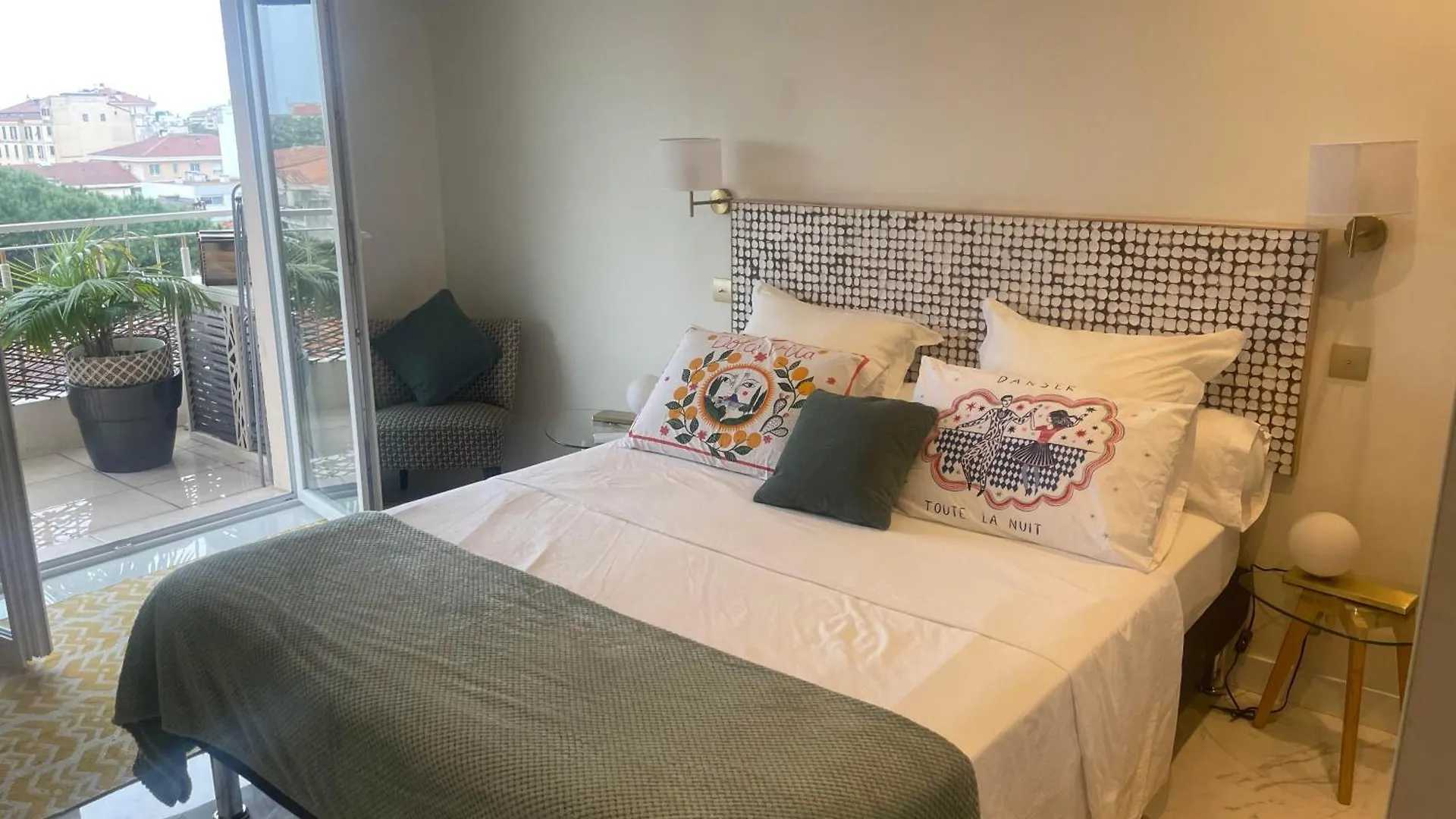 Apartment Appartement Centre Ville Cannes Vue Mer